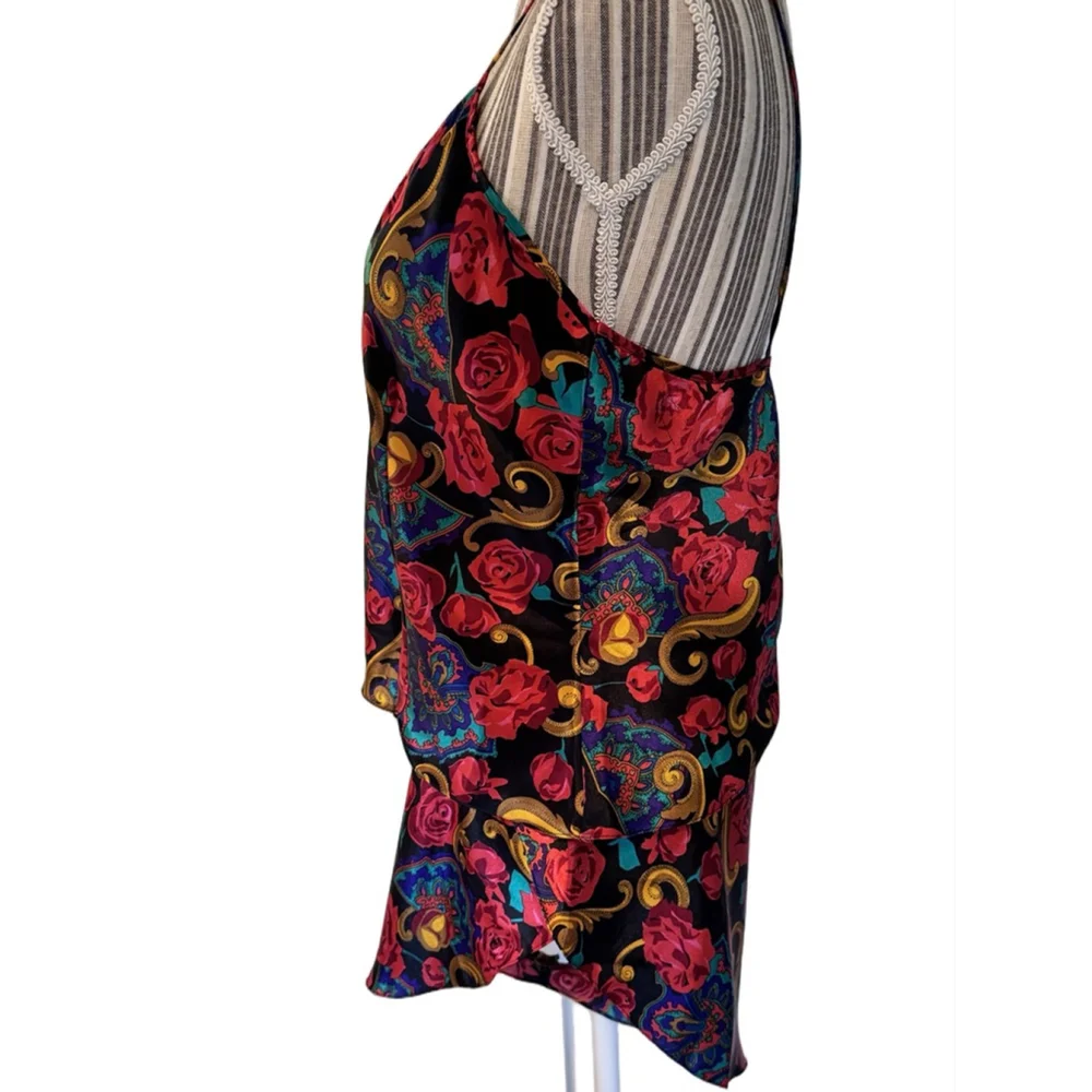 Lingerie Cacique matching camisole and short set in vibrant red floral design